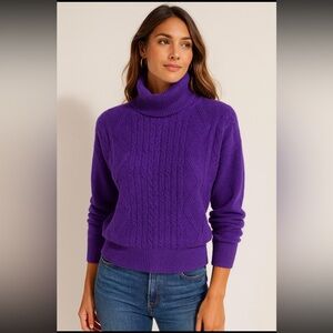 Vintage Turtleneck Sweater. LambsWool/Angora Rabbit blend. Cable Knit. Sz Medium